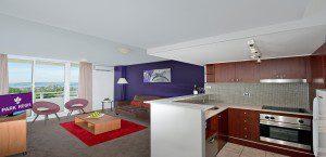 PRCA One Bedroom Apartment Harbour View Lounge Kitchen1 Dec 15 768x370